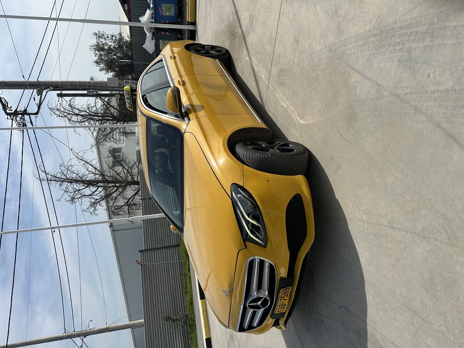 Mercedes E-Class ταξί
